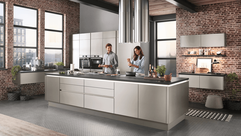 Innox | Nobilia Lacklaminat: Stahl gebürstet - jetzt Testen!