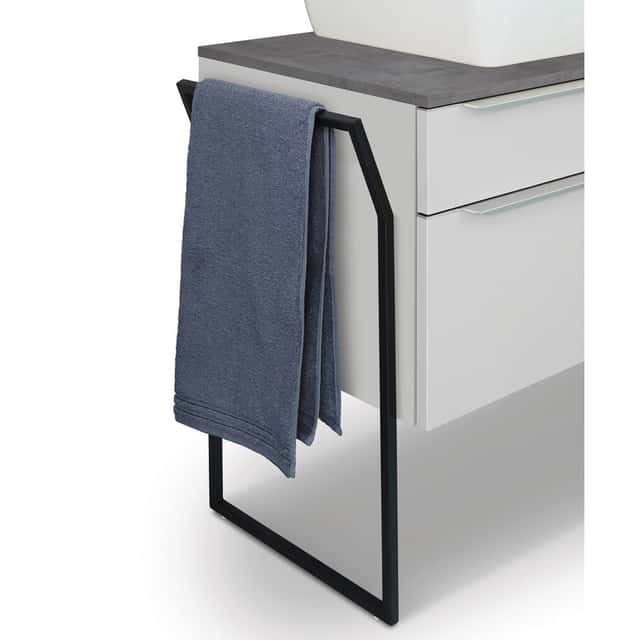 Steel towel rail runner,
15 mm thick, 400 mm deep - 1