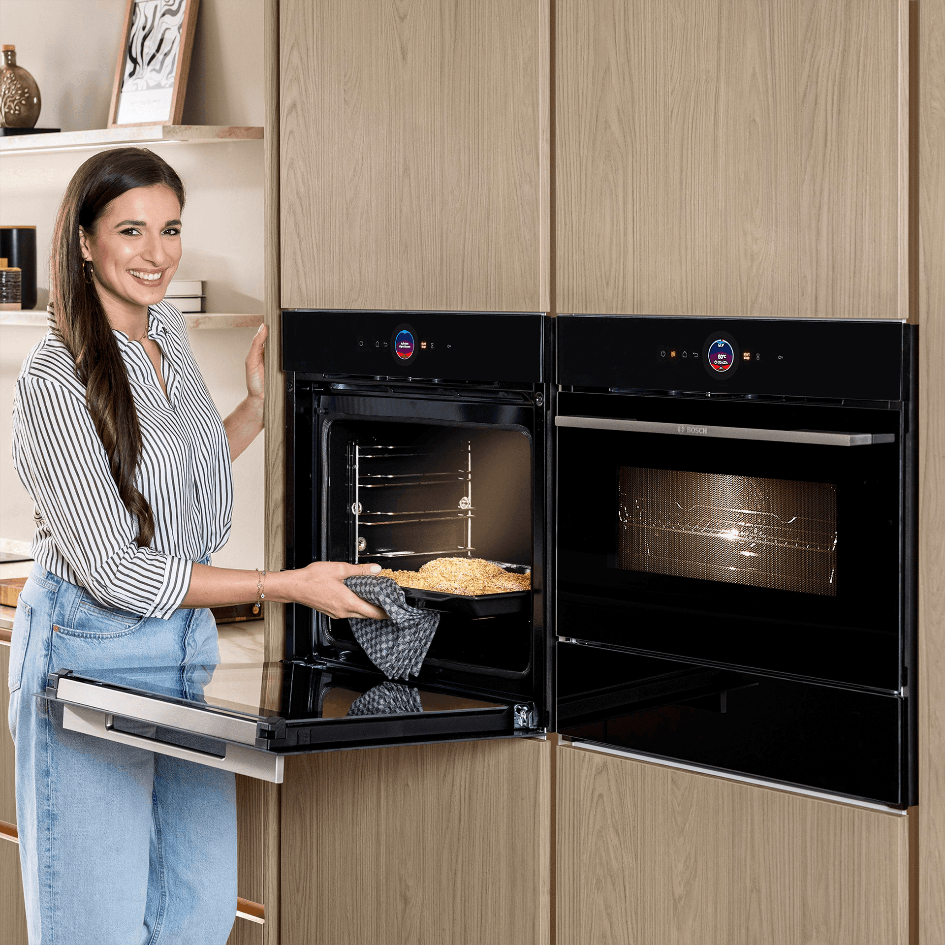 Tall cabinet appliances oven.png