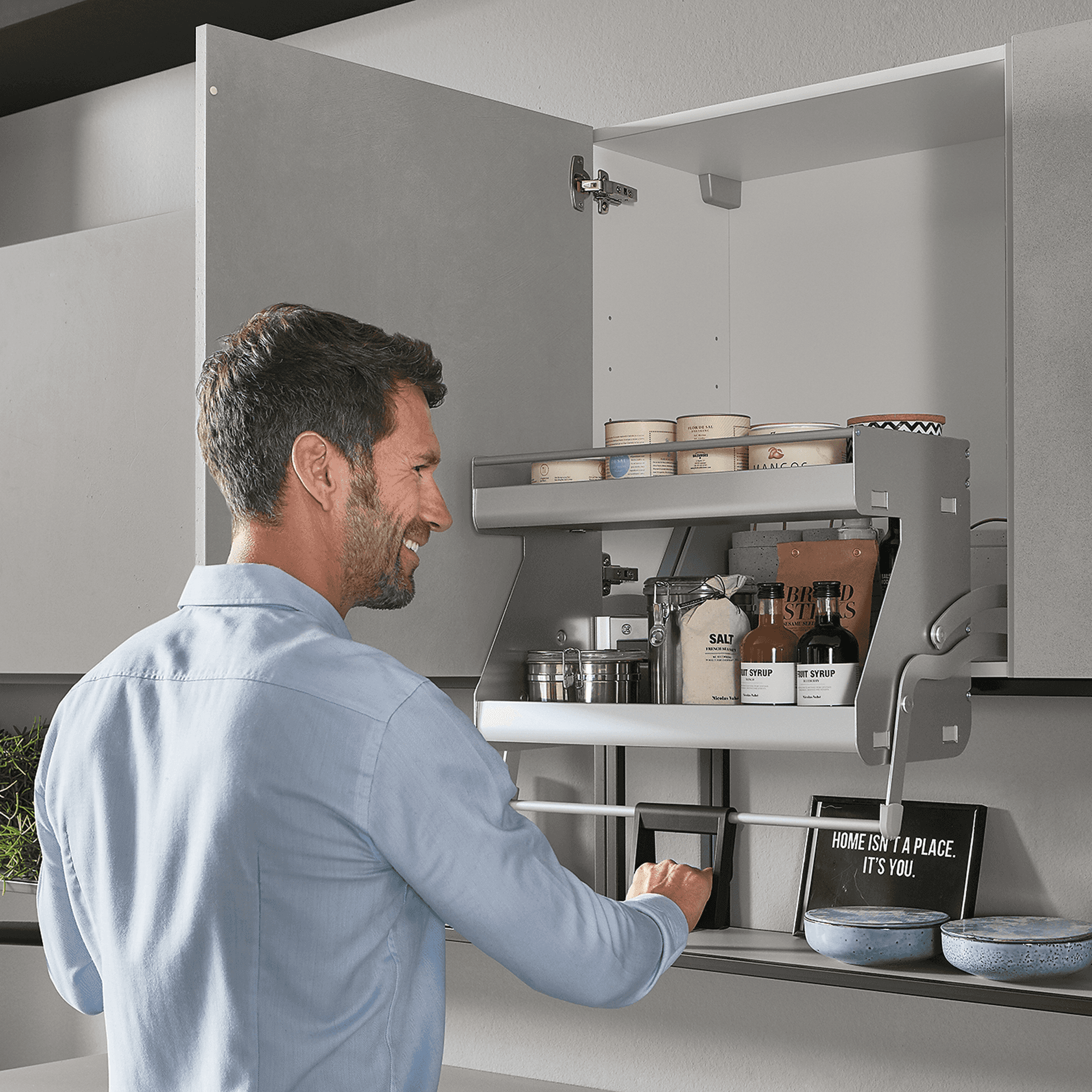 Nobilia Wandschrank mit IMove Innenausstattung