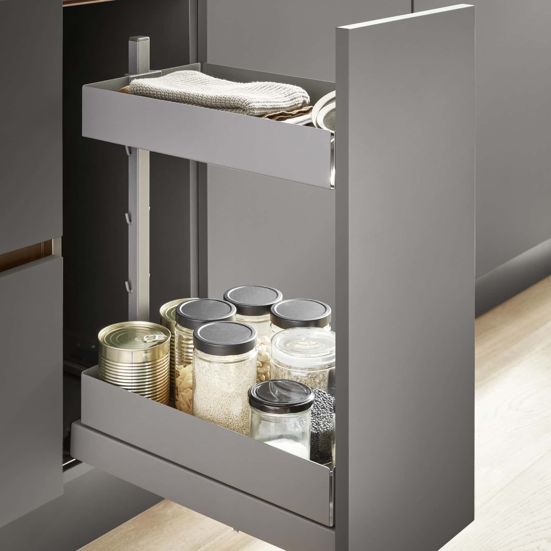 Nobilia Apothekerschrank mit Auszug und Metall-Boxen Junior