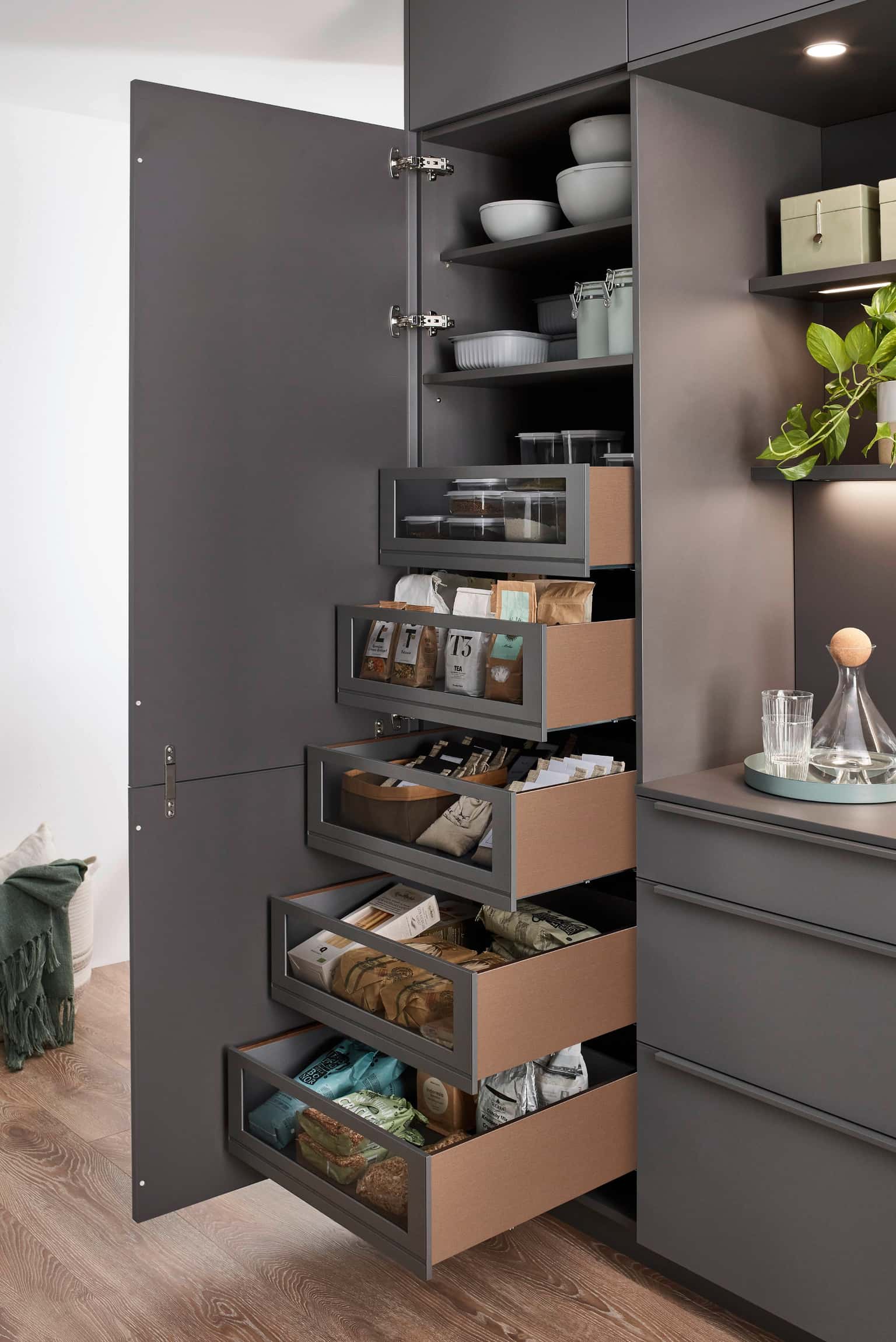 Nobilia Highboard Vorratsschrank mit Innenauszügen