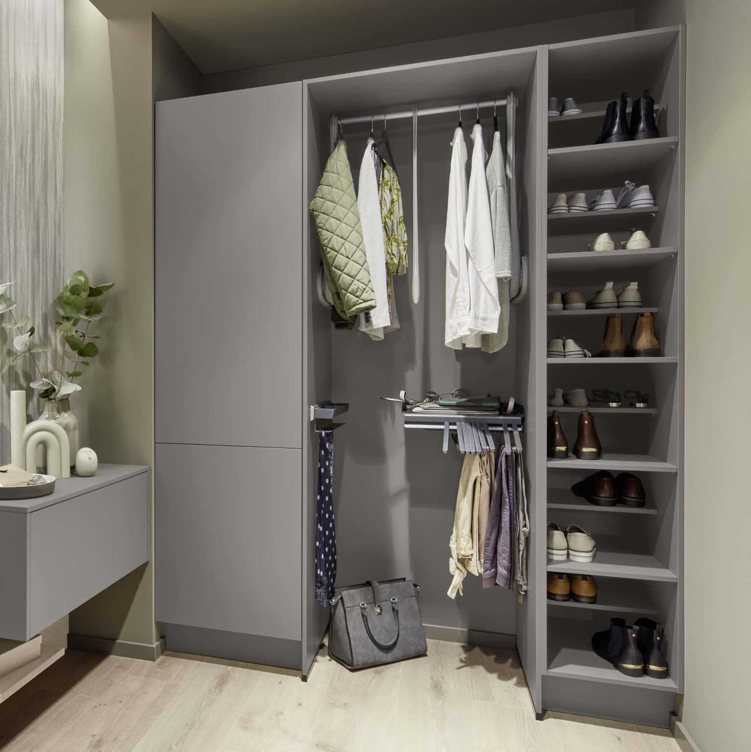 Garderobe und Schuhschrank BA 1 02_18_31433_24_Easytouch_970_M.jpg